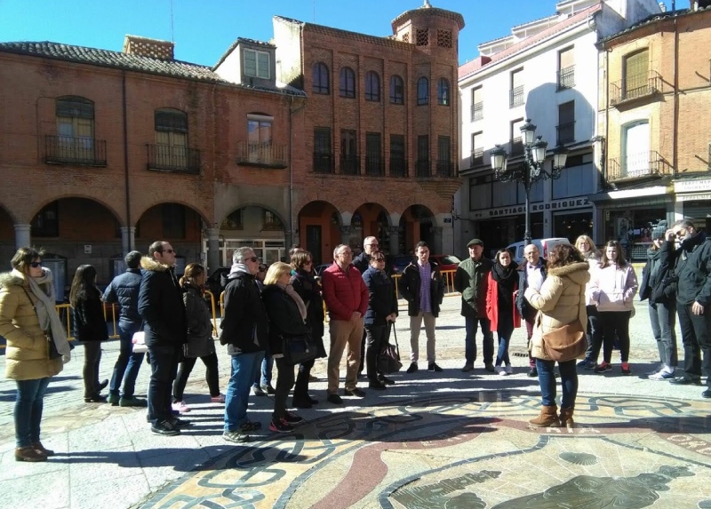 Ruta por Benavente - Provincia de Zamora - Plaza Mayor de Benavente - Grupo - Visita Guiada